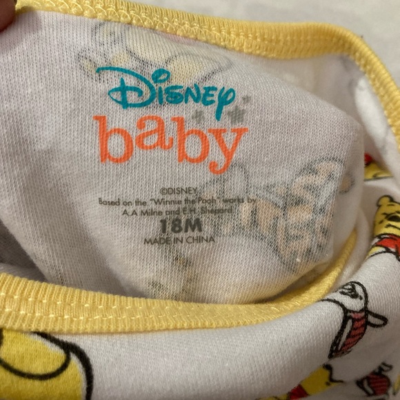 💛Winnie the Pooh long sleeve onesie - Picture 2 of 7
